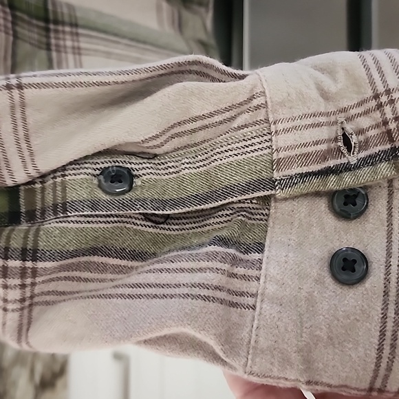 Carhartt Men's Heavyweight Flannel Long-Sleeve Plaid Tan/Green Shirt Medium - Picture 10 of 13